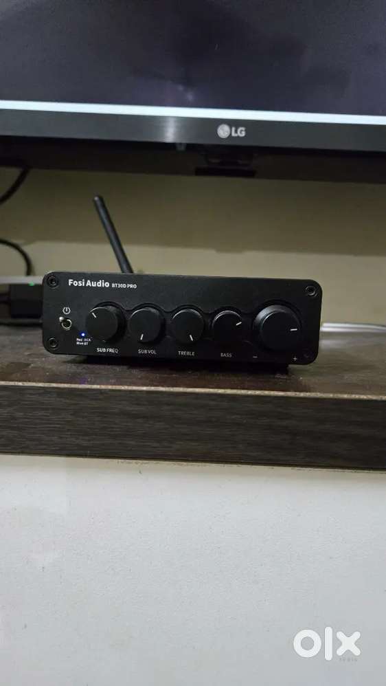 Stereo amplifier and Speakers