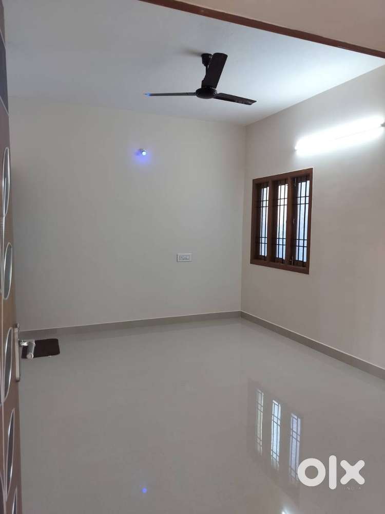 House for rent at Thandalam