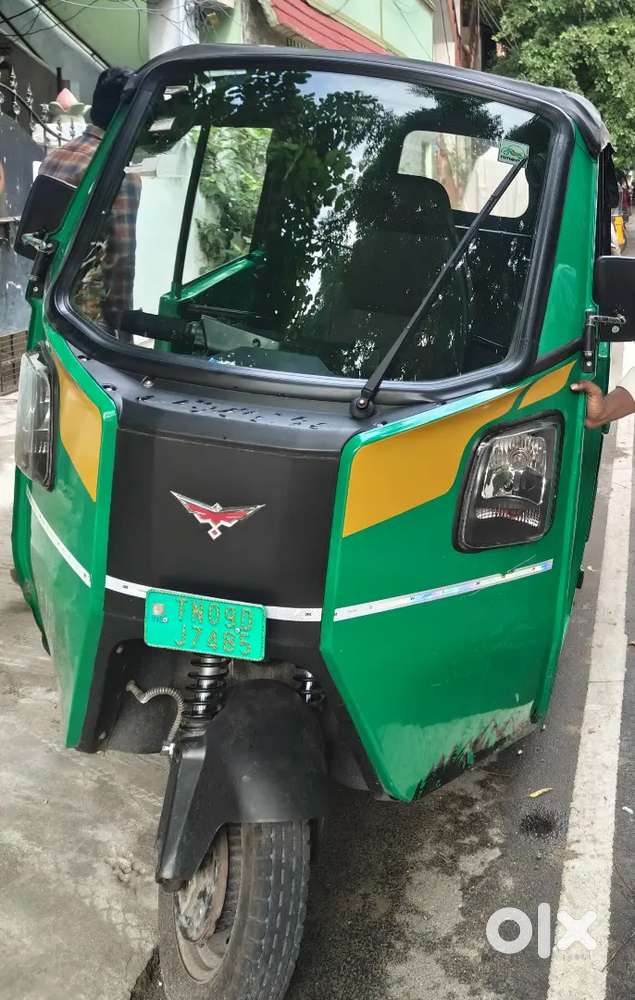 Drivers wanted for E-Auto