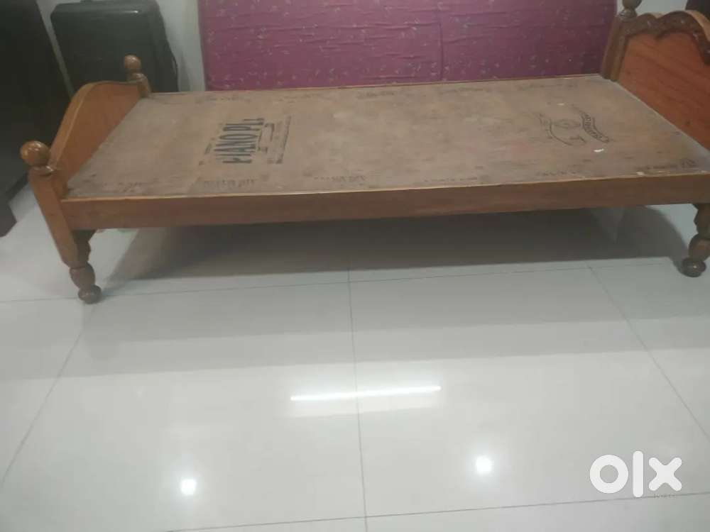 Teak wood Bed