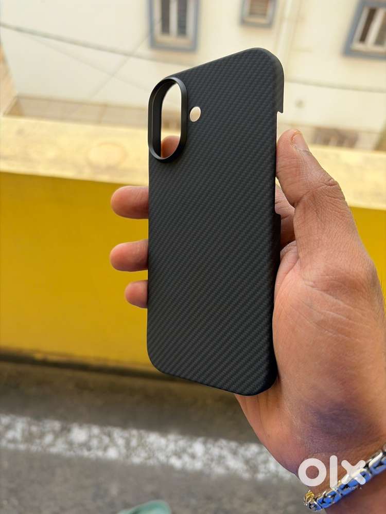 Pitaka Aramid Fiber Case for iPhone 17 – Brand New, Unused