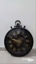 Black & Gold Toned Contemporary Wall Clock