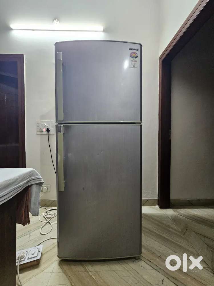 Samsung 375L Fridge