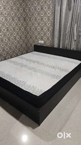 King Size mattress - 78x72 - 10 inch - Used
