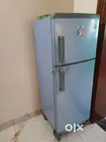 DOUBLE DOOR WHIRLPOOL FRIDGE