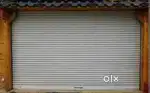 L cornr shop main road facing wid stopage via red light adjoing res.
