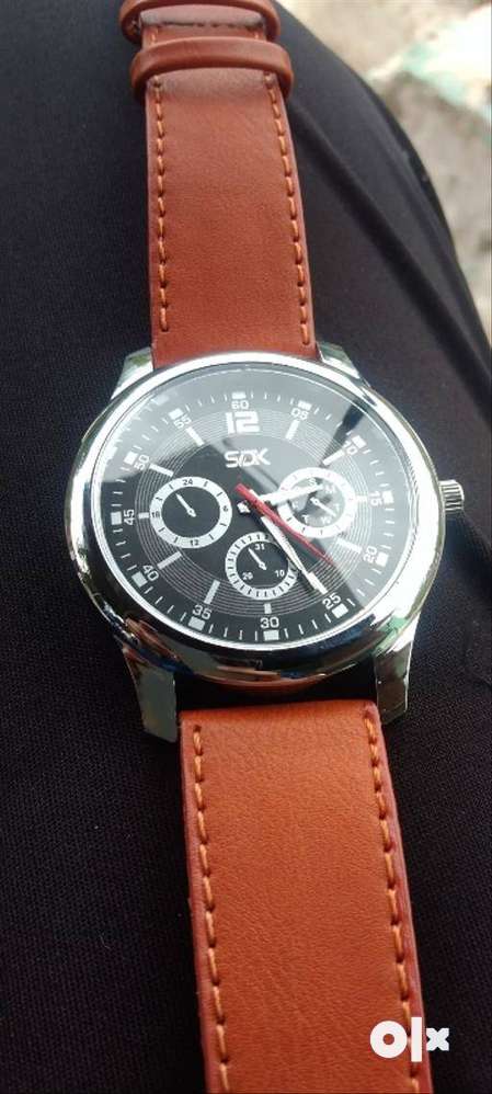 BRAND NEW MEN'S WATCH PERFECT CONDITION