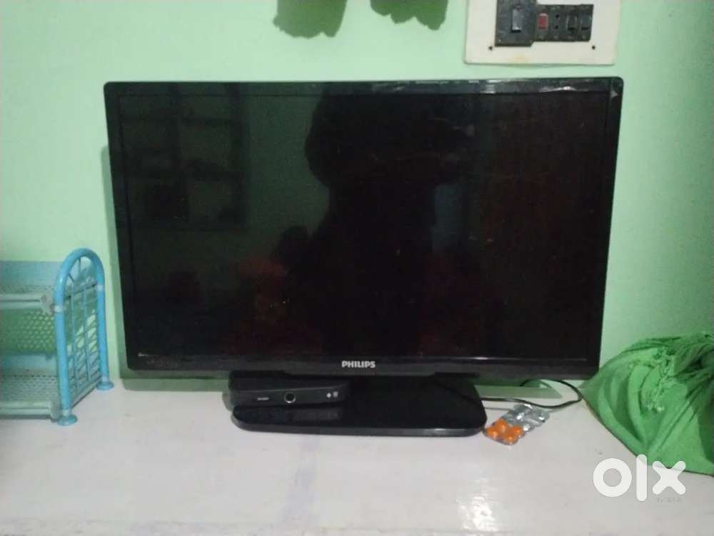 Phillips LCD TV 32 inch