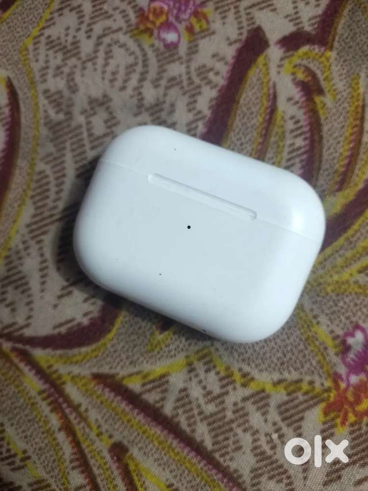 Ear buds brand new