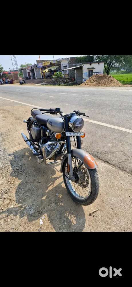 Royal Enfield classic 350 (2021 model)