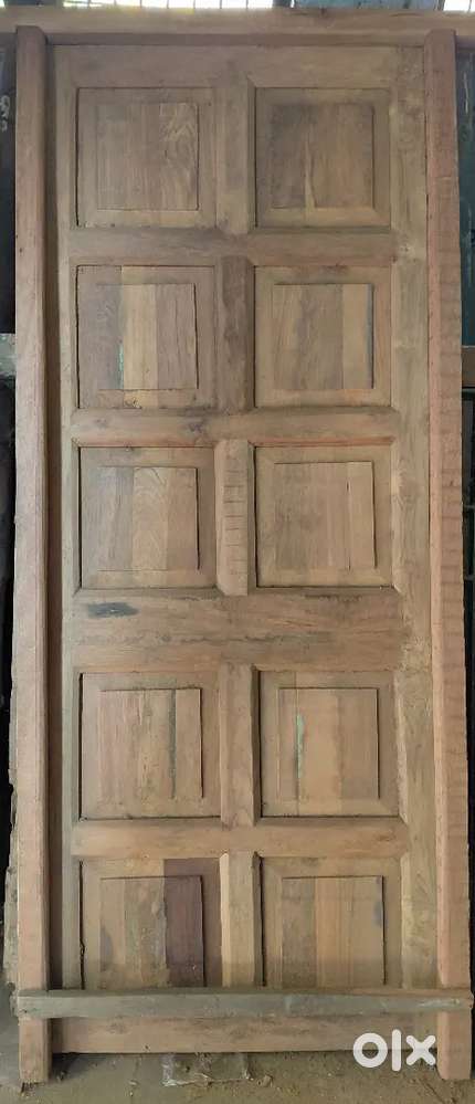 Old seasoned wood door