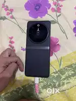 Tecno phantom V Flip 5g  8gb 256gb abhi tk phone khula nhi hai