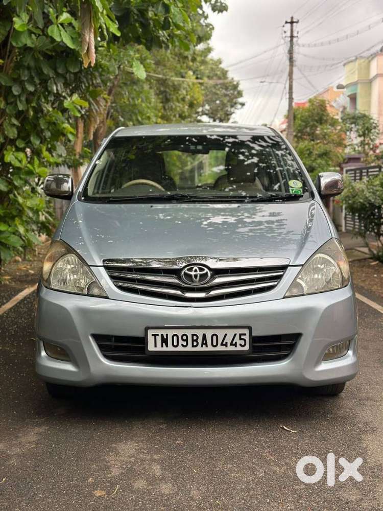 Toyota Innova 2.5 V 7 STR, 2009, Diesel
