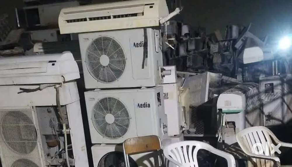 AC technician repair fitting   A1. AC sel ac gas charging