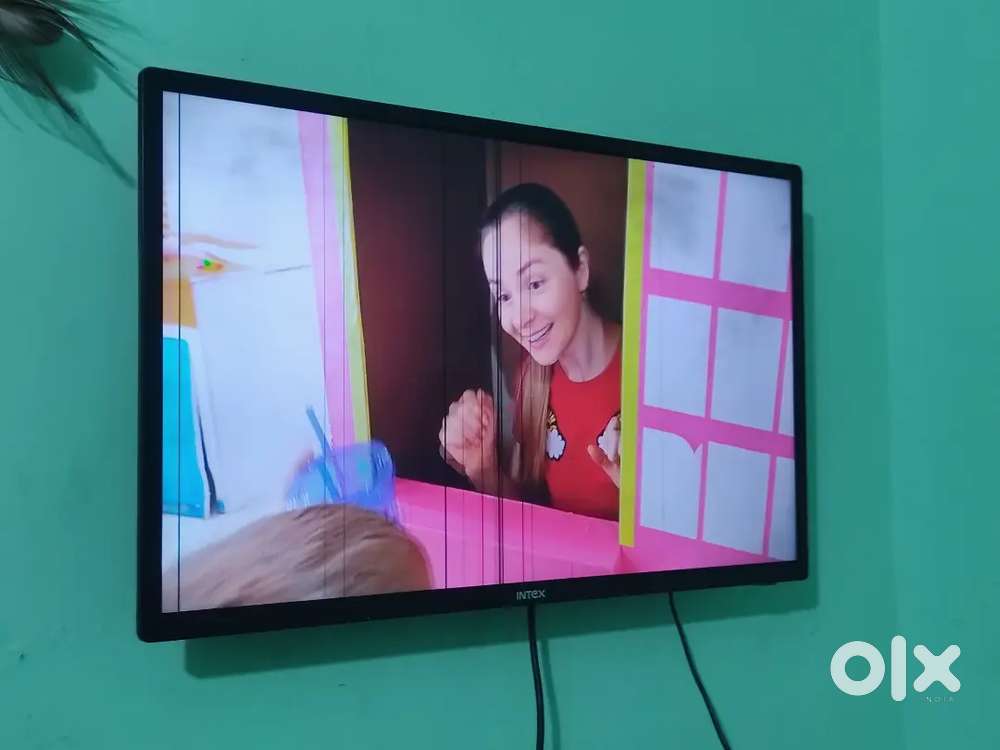 32 inch Intex or toshiba normal led urgentsale moneyneed 6000me 2 led