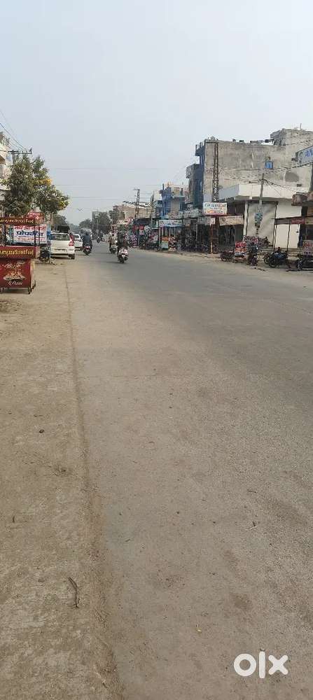 रायपुर यूआईटी कॉलोनी के पास में सीसी रोड की कॉलोनी