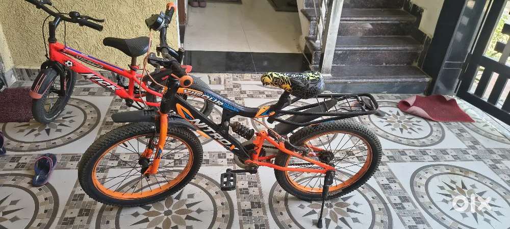 Small Bycycle Very less used small for age 6-10