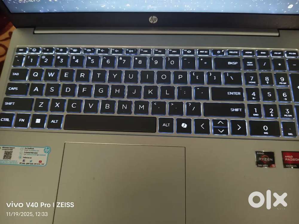 5 days old only new laptop hp urgent bil available