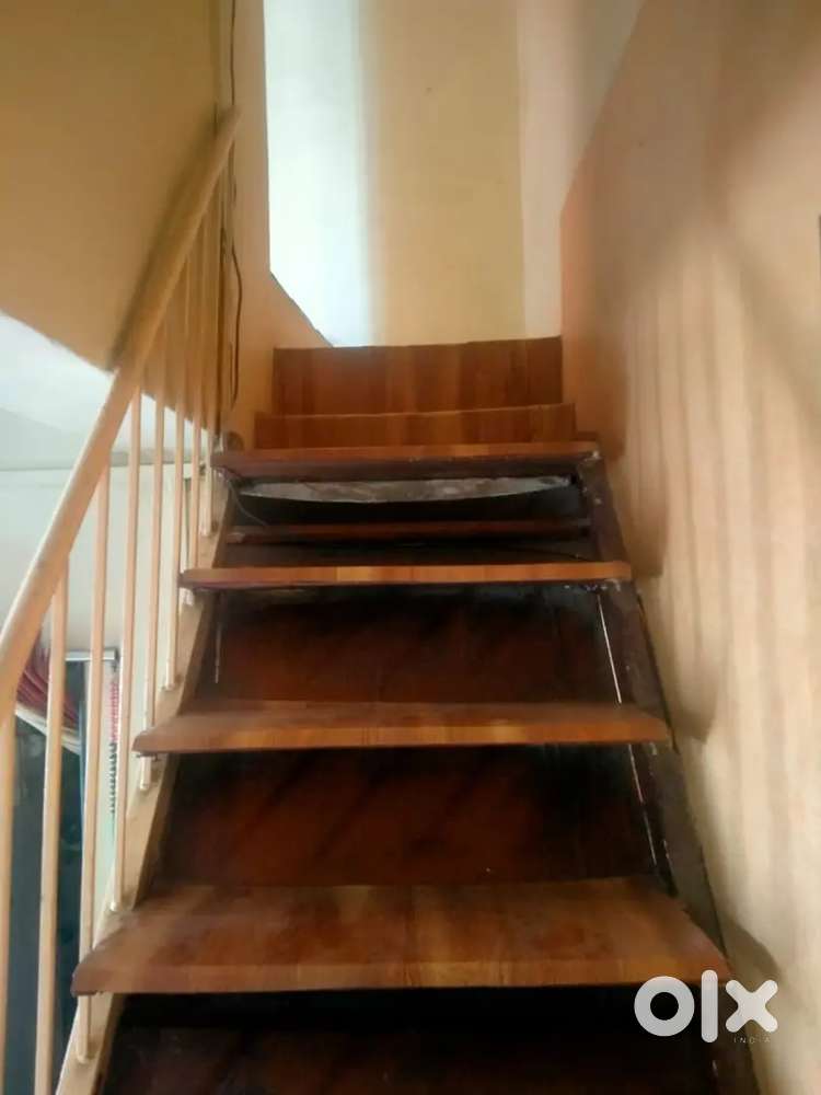 Semi furnished PG student roommate room available1 BHK