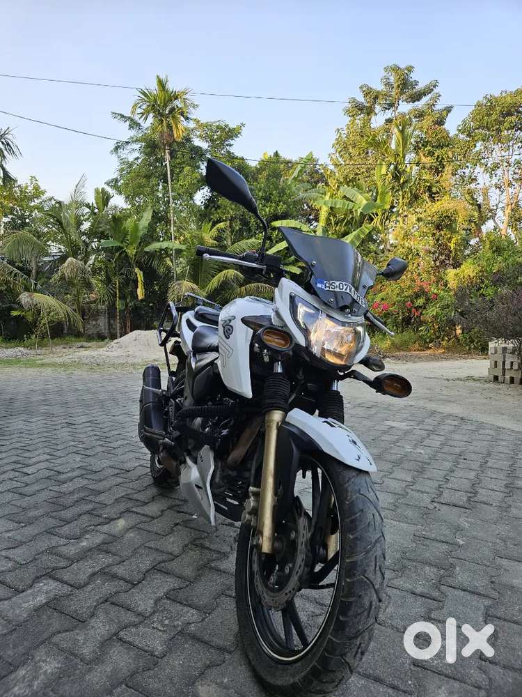 TVS Apache 200 4V BSIV  Excellent condition  Modified