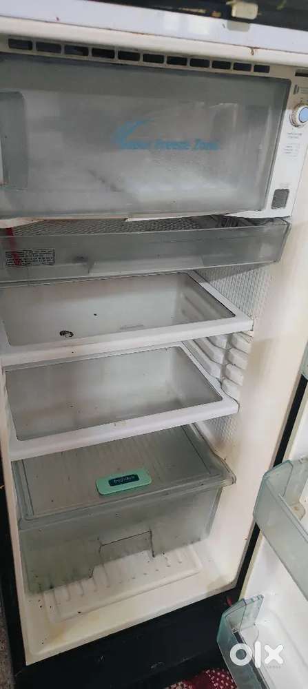 Samsung single door fridge 5years old