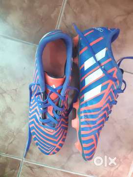 ADIDAS PREDATOR FOOTBALL STUDS,UK SIZE 10