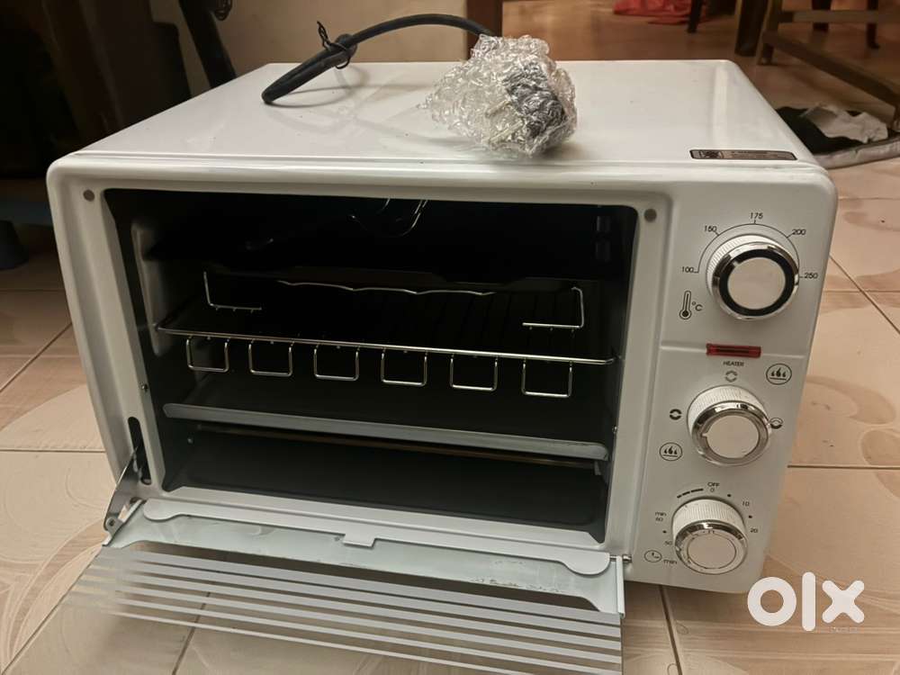 Bajaj 2200 T. Oven