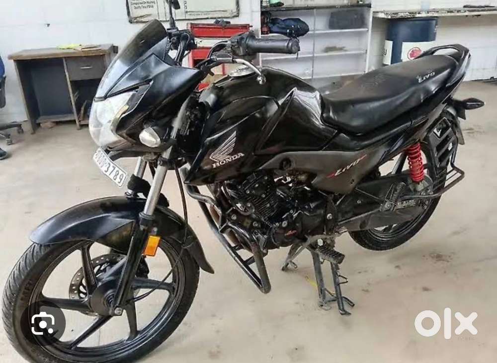 Honda Livo Black 2025 at Rs.25000