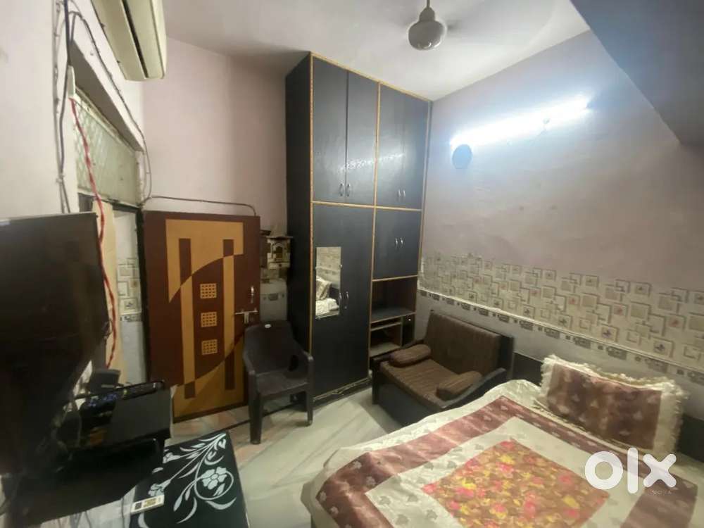 FULLY FURNISHED WITH SPLIT AC 1BHK