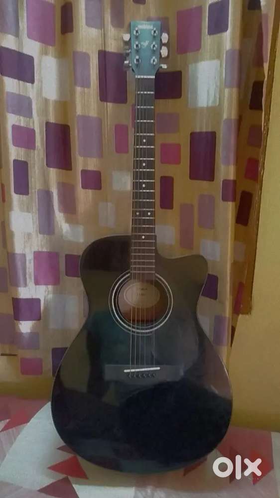 Yamaha Guitar