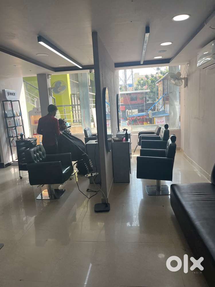 unisex Salon
