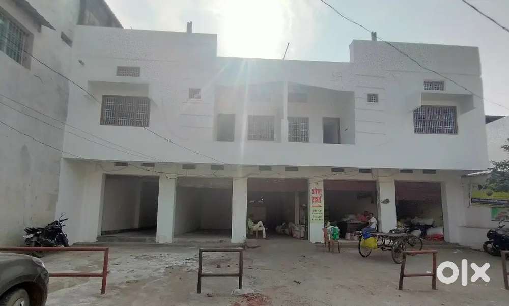 Shop for Rent near Gudari bazar. ₹13000 per month.
