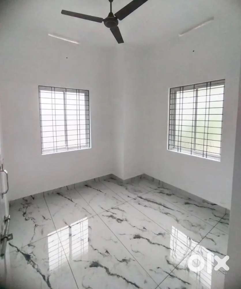 Flat for rent at Elamthuruthy (kuttanellur)