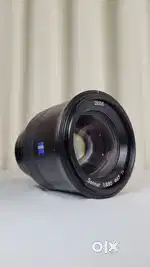 ZEISS Batis 85mm f/1.8 (Sony E mount) - Pro Portrait Lens