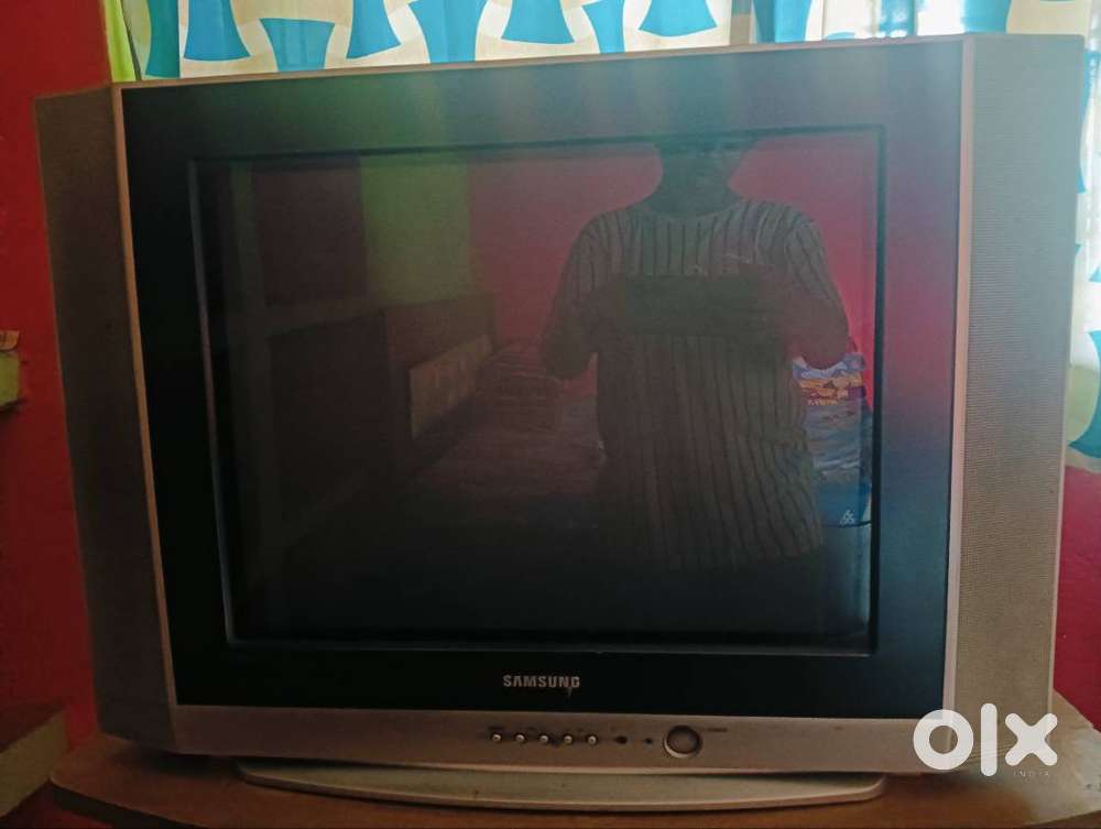 Sumsung tv age 12-14 years age