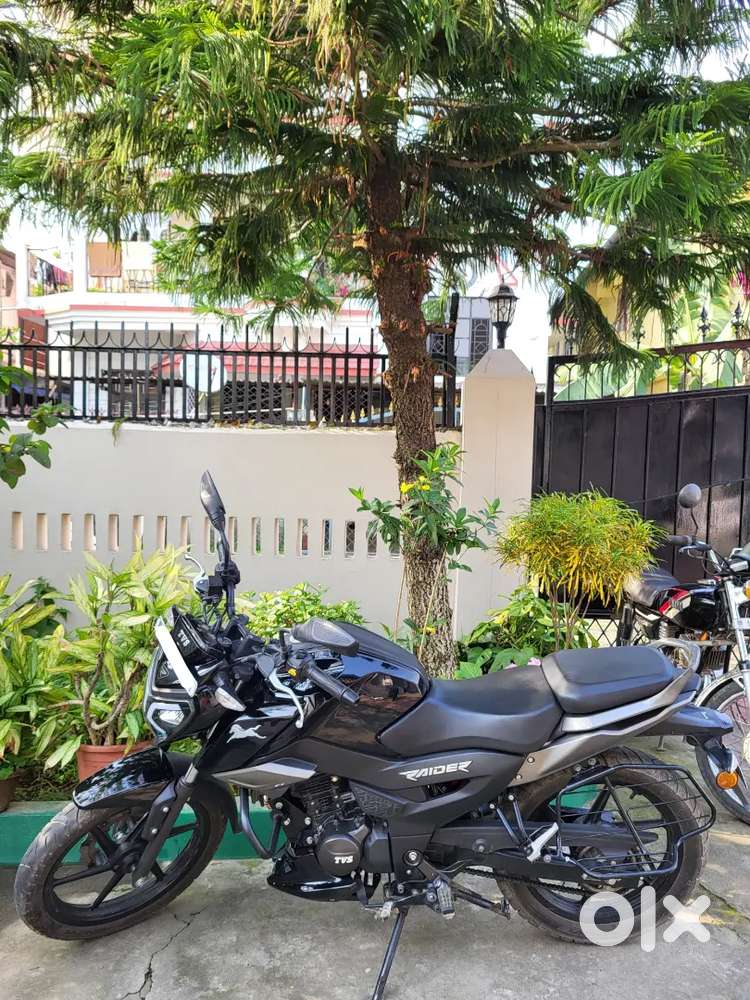 TVS Raider 125 - Single owner-all papers uptodate-excellent condition