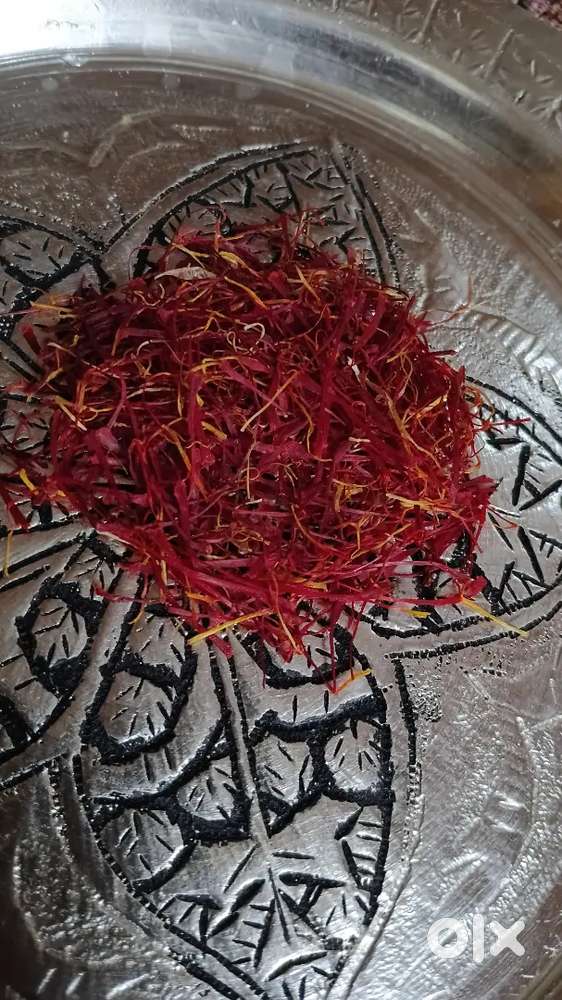 Pure Kashmiri Saffron – and dry fruits