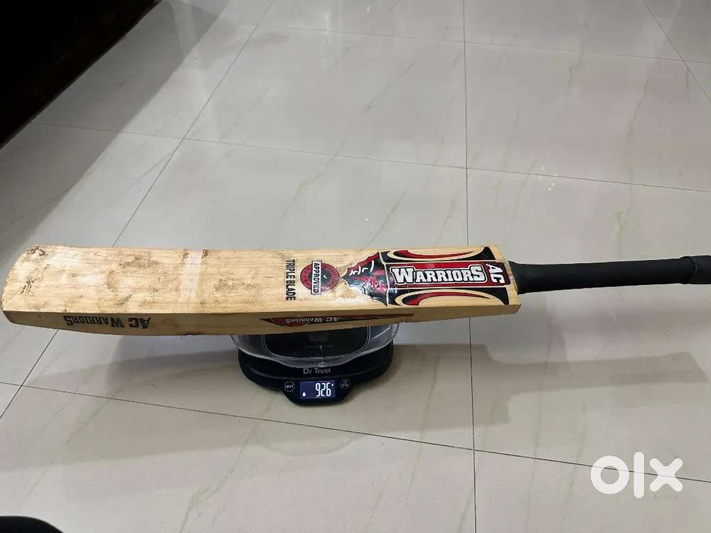 CRICKET BAT