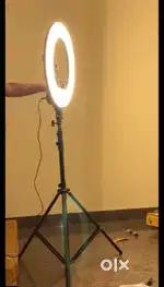 LED Ring Light With Stand - Excellent Condition