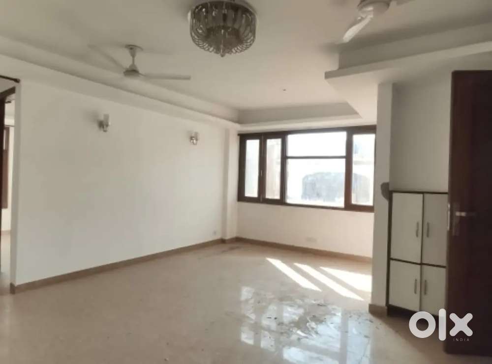 2. Bhk flat available for rent near saket metro station