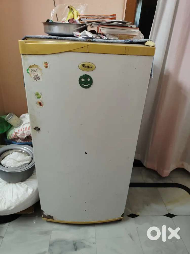 Whirlpool fridge selling
