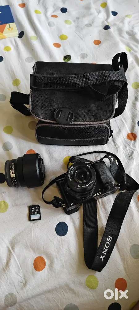 Sony a6000 mirrorless camera with 2 lenses