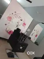 Salon girl need urgently