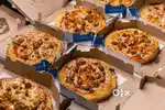 PIZZA DELIVERY RIDER