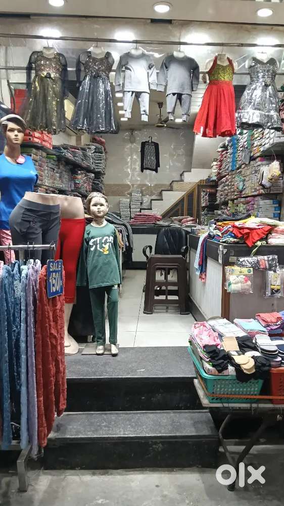 Shop for rent triple story