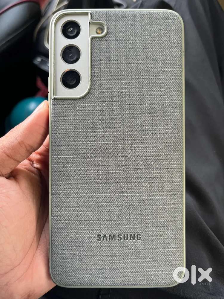 Samsung S22 Plus (only 5 month use)