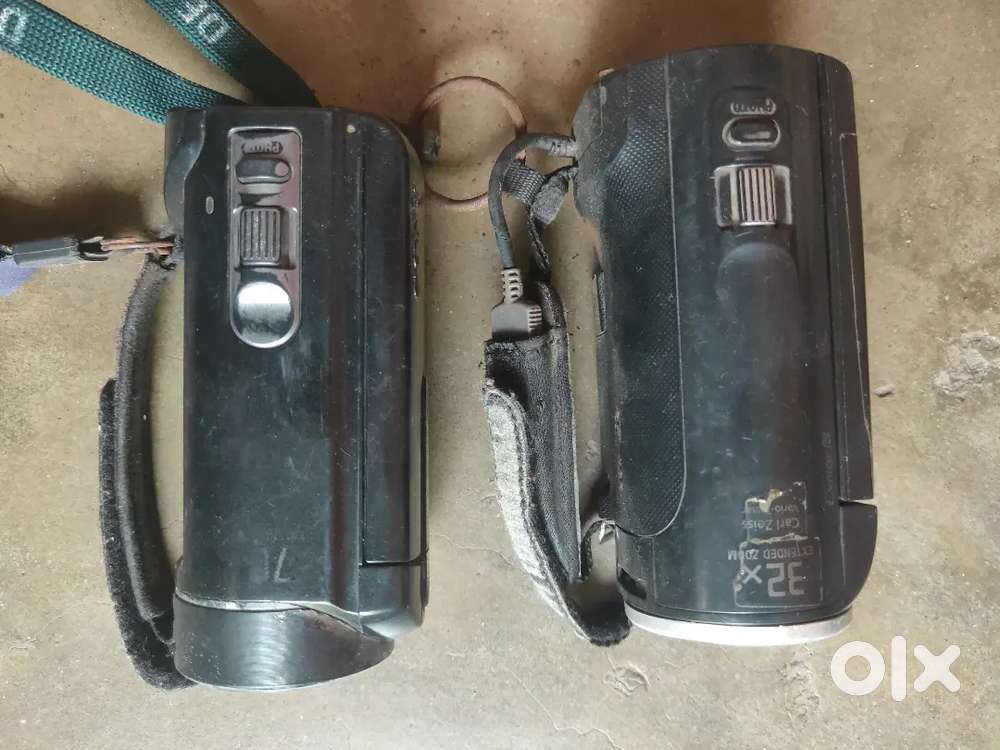 Sony handycam 2pcs 4 years old