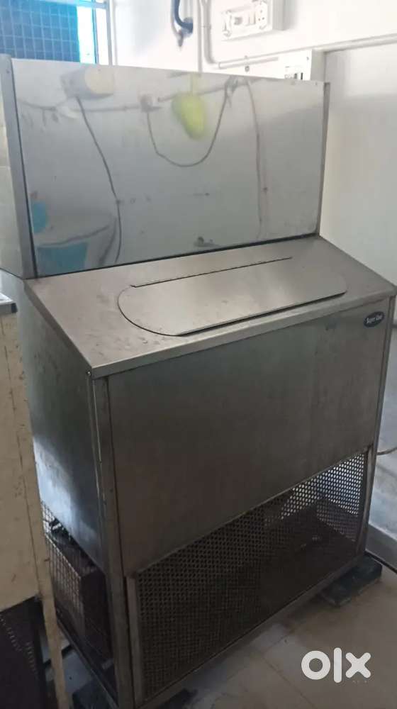 Ice cube machine for sale