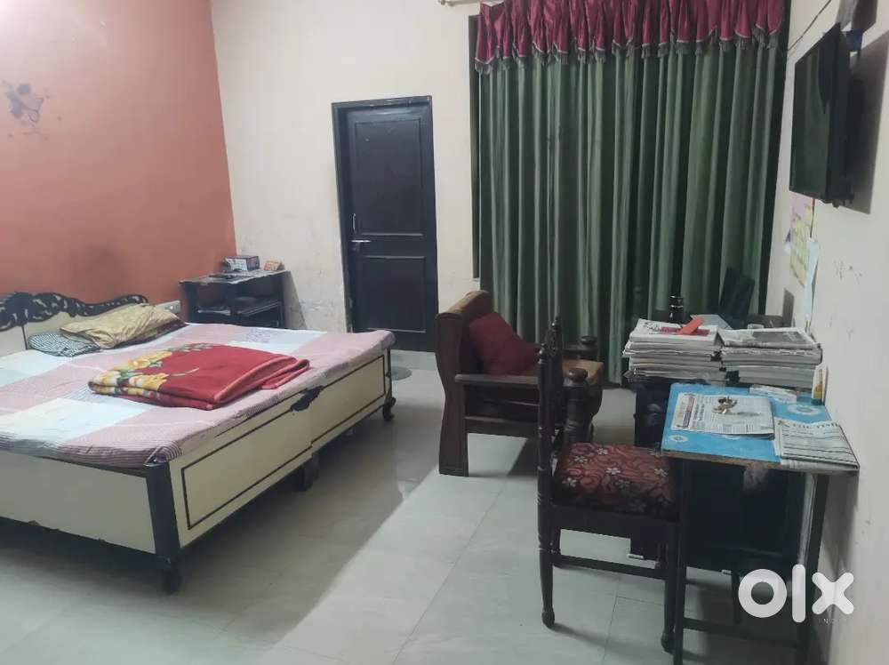 Looking for roommate in 2 bhk fully furnished flat.