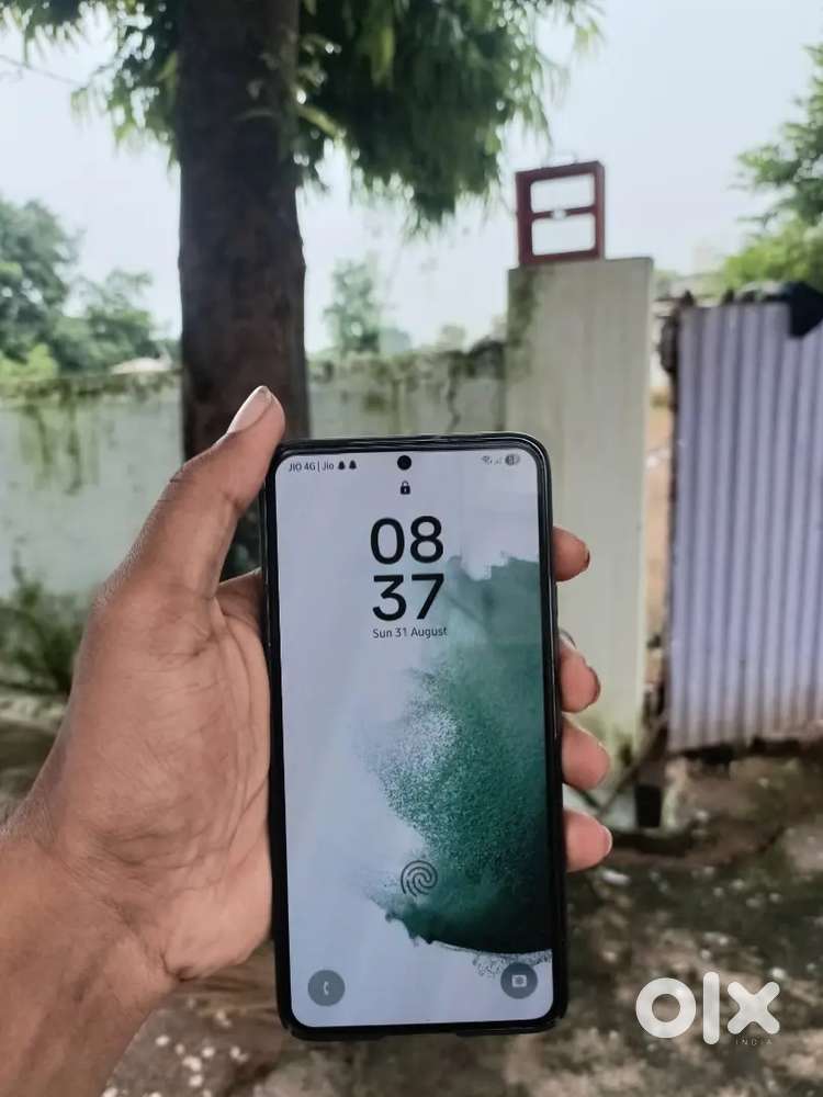 Samsung S22 8/128 for sale
